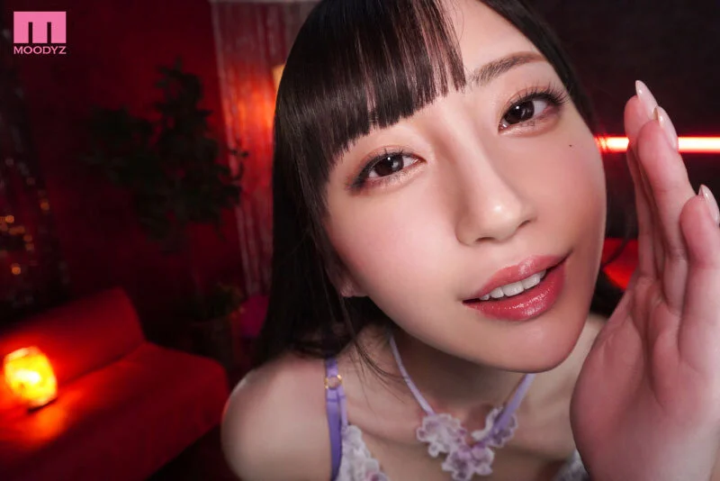 耳元でえっちに囁く七沢みあ